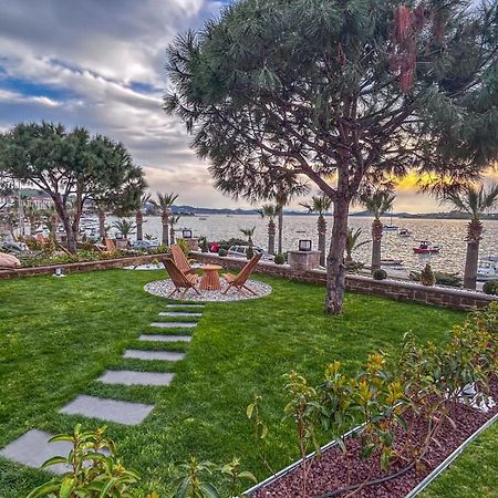 Tringo Bungalov Ayvalik Bagian luar foto