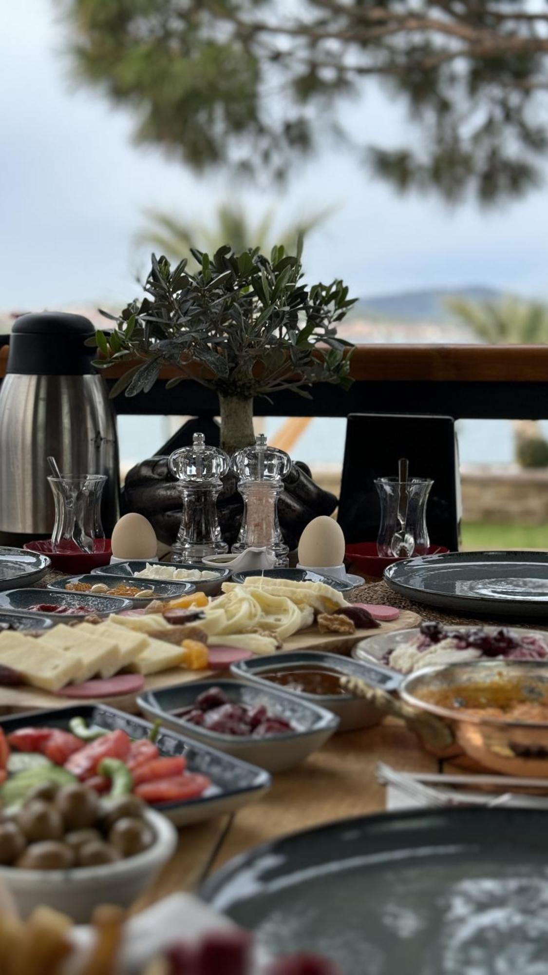 Tringo Bungalov Ayvalik Bagian luar foto