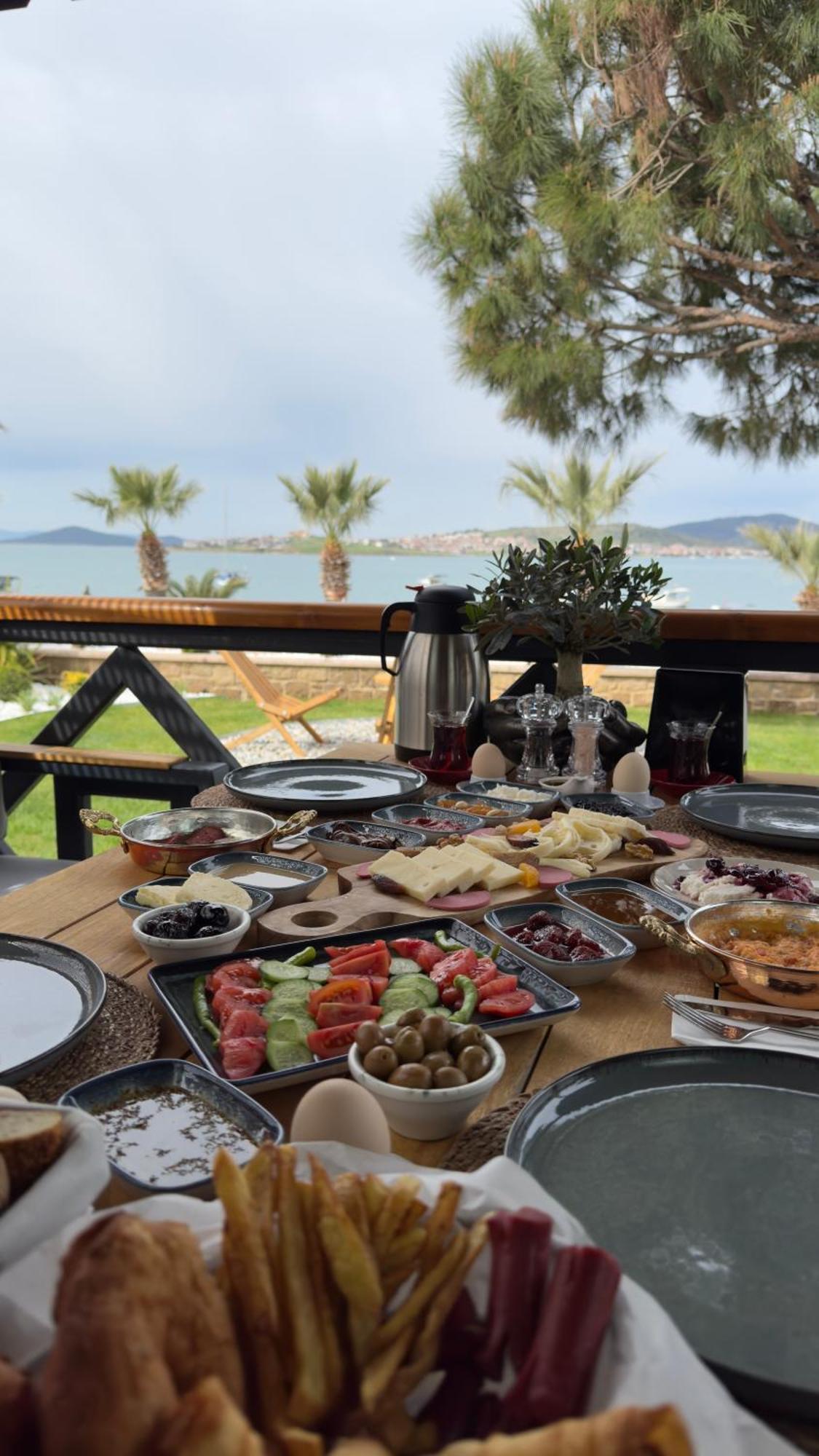 Tringo Bungalov Ayvalik Bagian luar foto